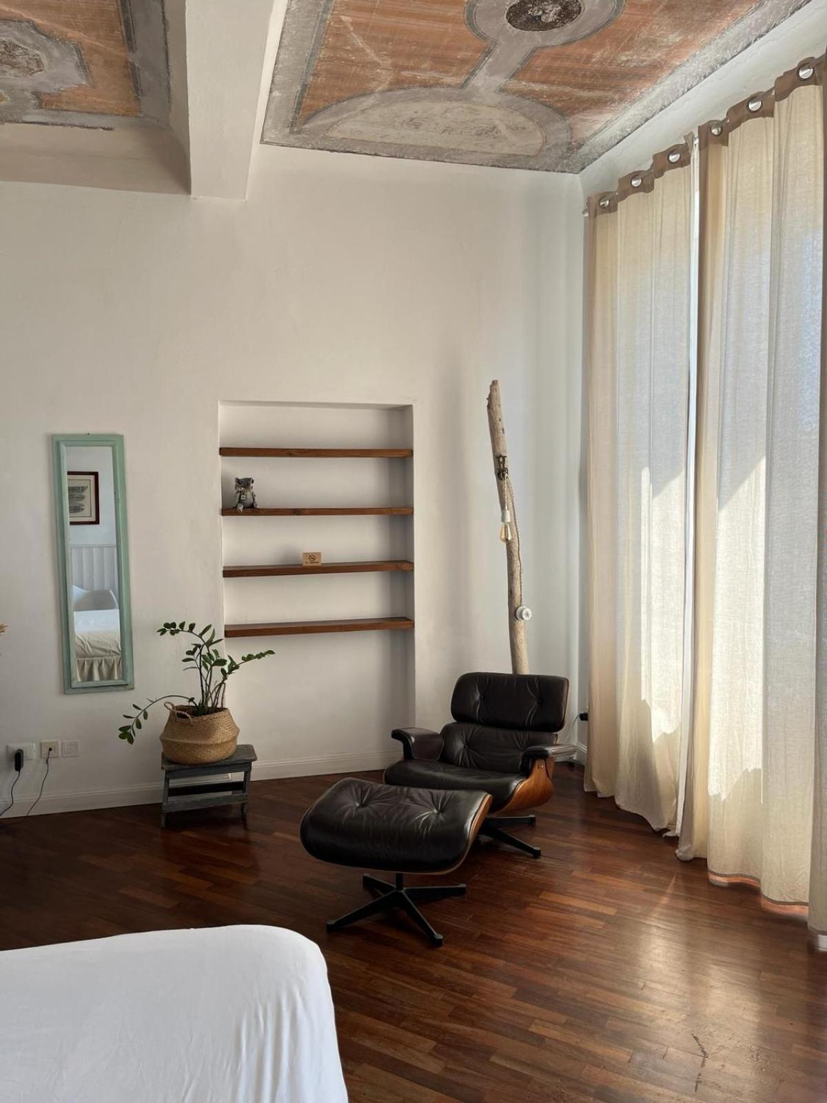 شقة The Sunshine Loft ليفورنو الغرفة الصورة