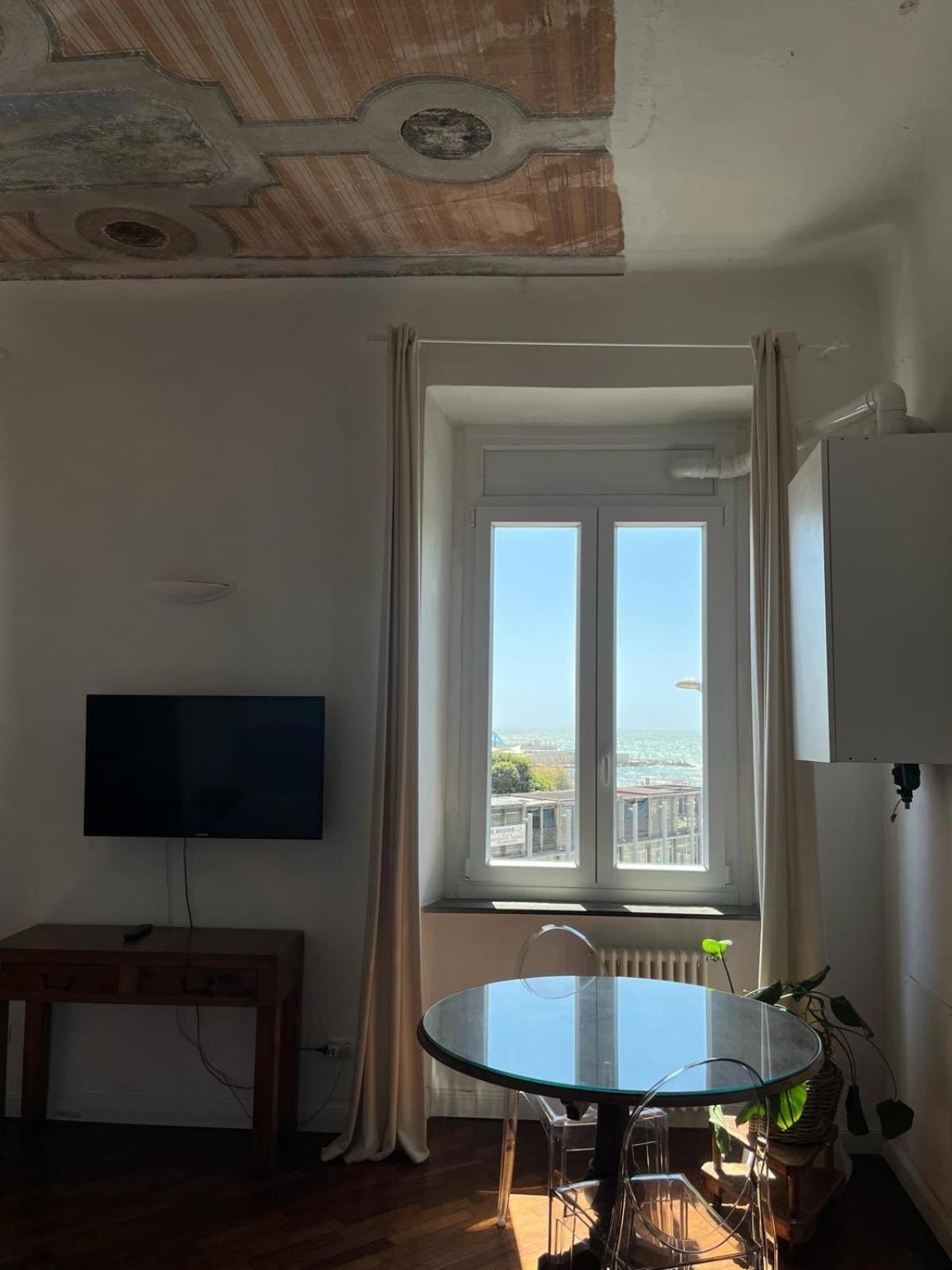 شقة The Sunshine Loft ليفورنو الغرفة الصورة